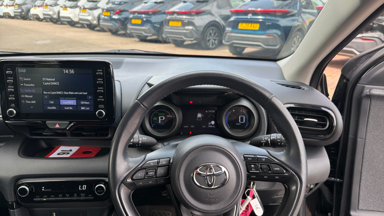 Toyota Yaris 1.5 Hybrid Design 5dr CVT Hybrid Hatchback